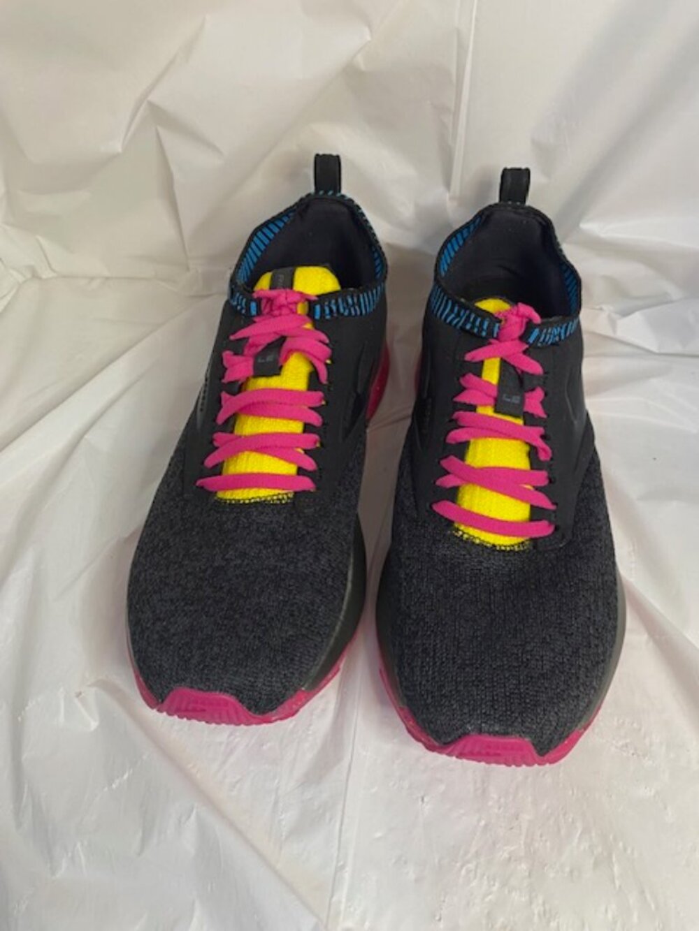 Brooks Ricochet LE Running Shoes in Black/Pink/Yellow, Women's Size 9.5 M